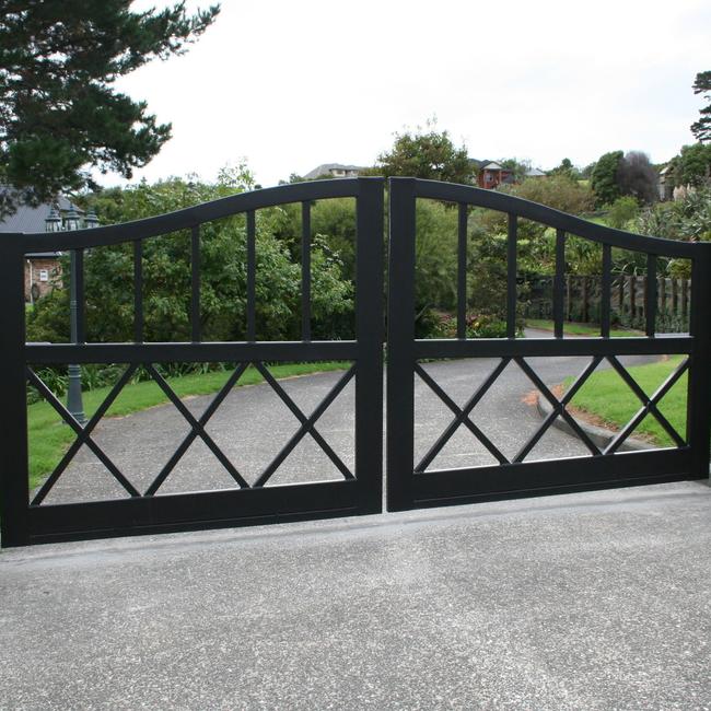Automatic Swinging Gate