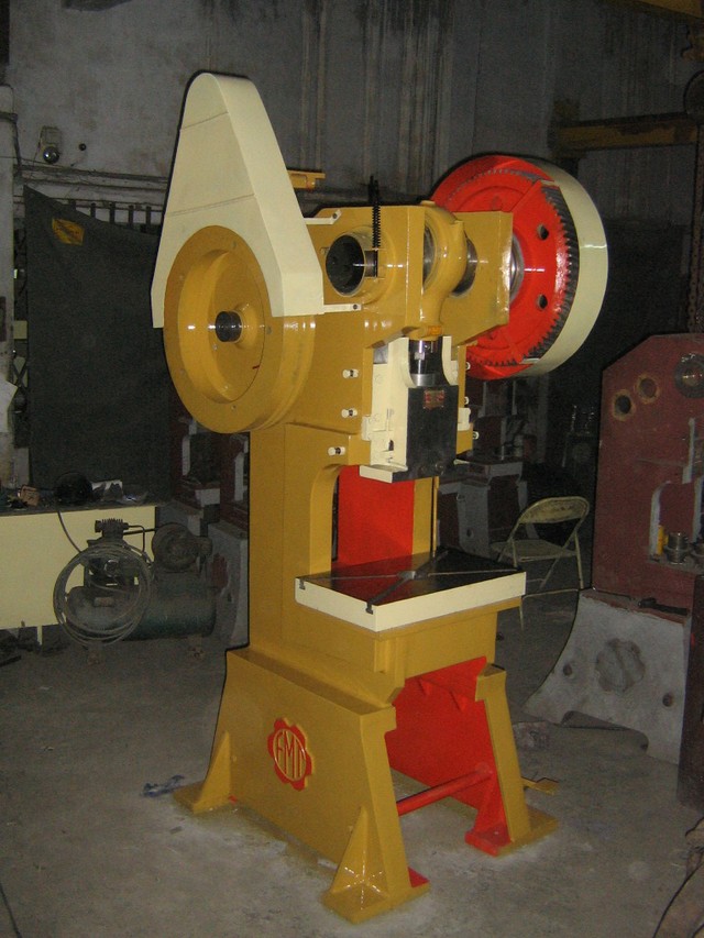 30 Ton C Type Power Press Machine-Foreman Machine Tools Pvt Ltd