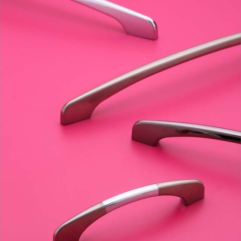 AM 205-Artistic metal