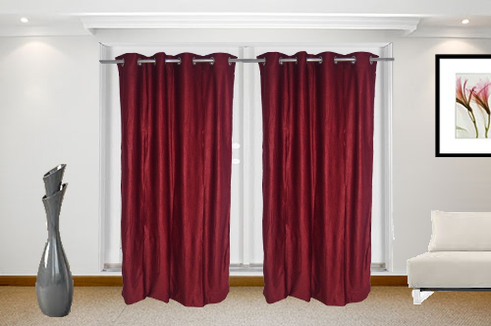 Crush Maroon-Curtainista