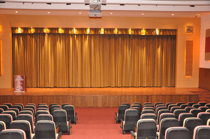 Stage Curtain Machine and stitched Curtain cloth-EFFECTRON LUMINEX LTD. 