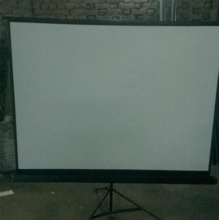 Tripod projector screen -Nice projection