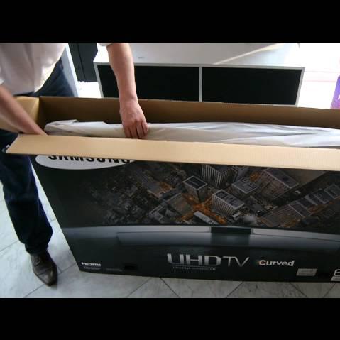 Samsung UHD 3D TV 65 inches curve-Sweet Apple company