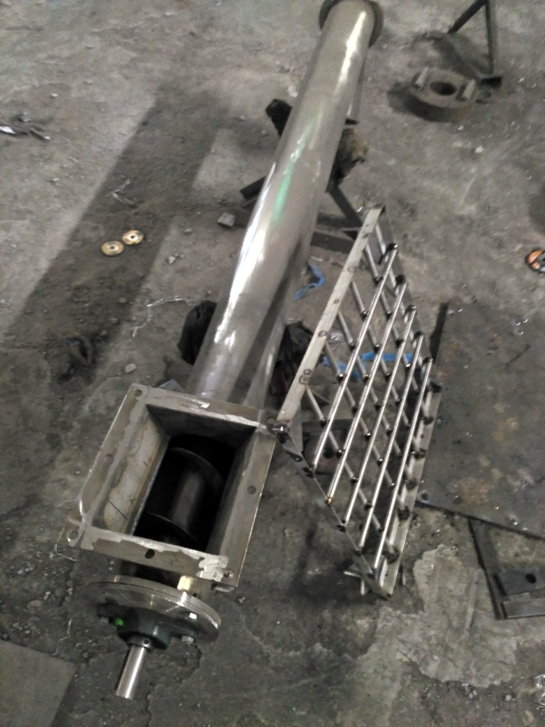 Screw conveyor-K.A. engg. Sheet metal & fabricators