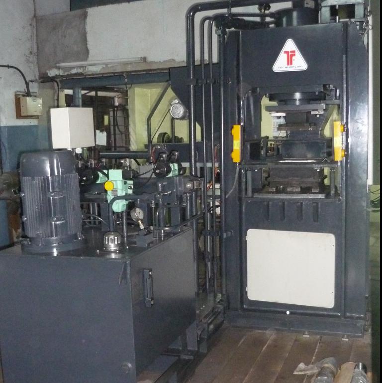 Paving Block Machine-Technofluid