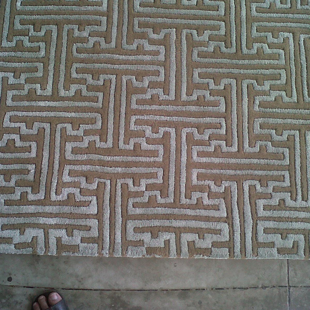 rug in wool and viscose-shroff`s carpets