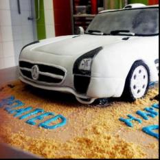 Customized Cakes