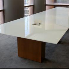 CONFERENCE ROOM TABLE (188)