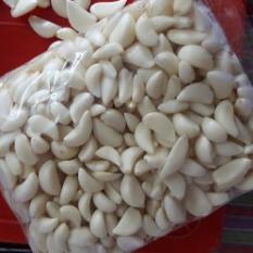 PEELED GARLIC