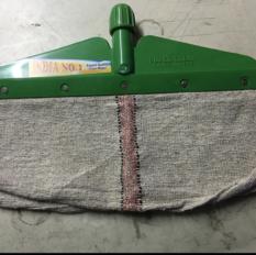 Floor wipers with cloth