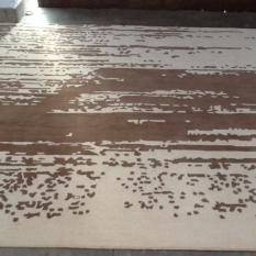 hand tufted rug in wool